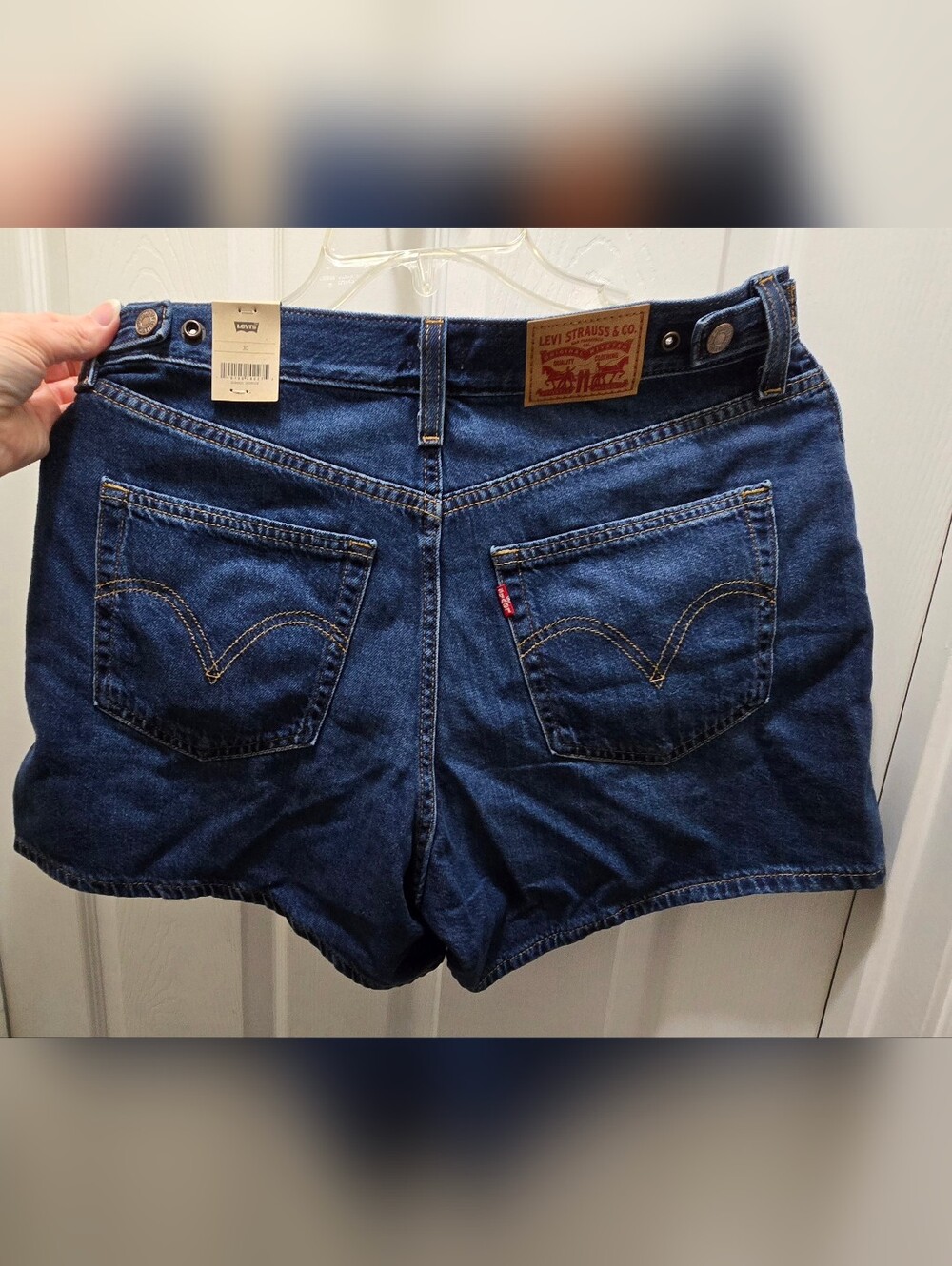 Levi's Cinch Short Size 30 - Picture 5 of 6